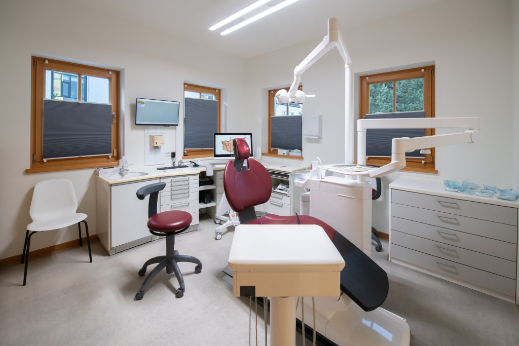  Obada Kbisi clinic photo